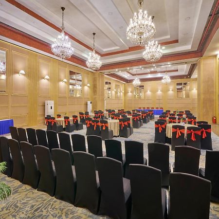 Hotel Hindusthan International, بوهفانيشفار المظهر الخارجي الصورة