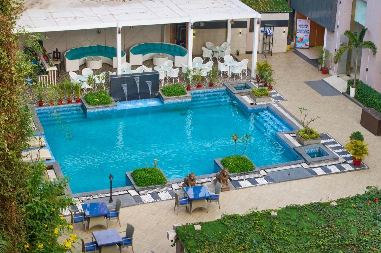 Hotel Hindusthan International, بوهفانيشفار المظهر الخارجي الصورة