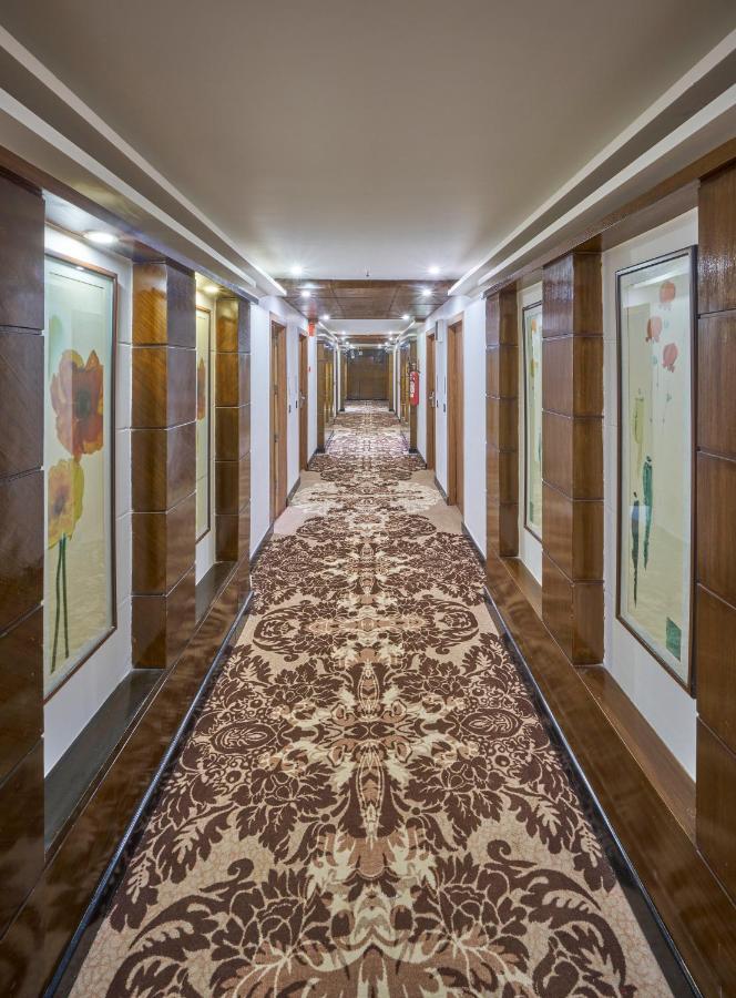 Hotel Hindusthan International, بوهفانيشفار المظهر الخارجي الصورة