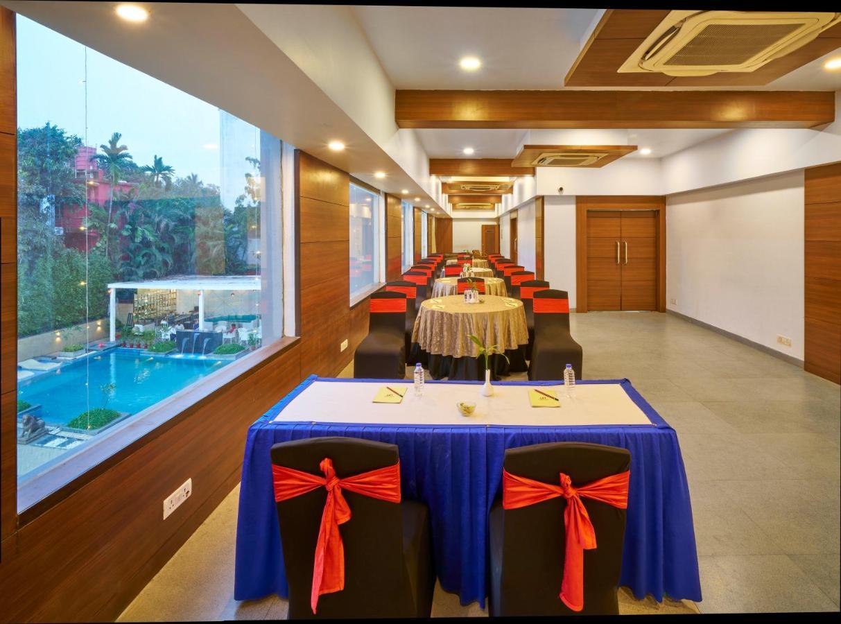 Hotel Hindusthan International, بوهفانيشفار المظهر الخارجي الصورة