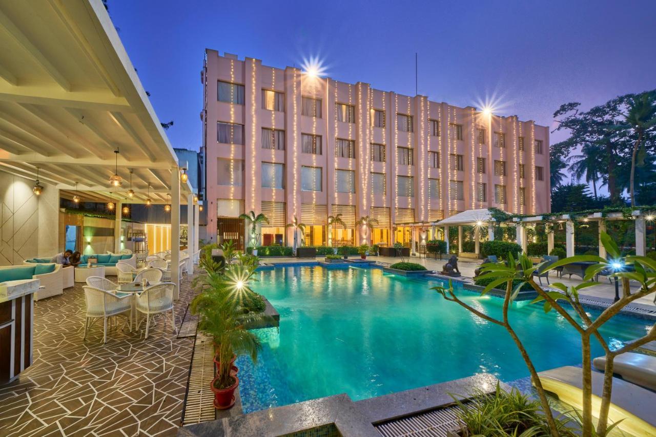 Hotel Hindusthan International, بوهفانيشفار المظهر الخارجي الصورة