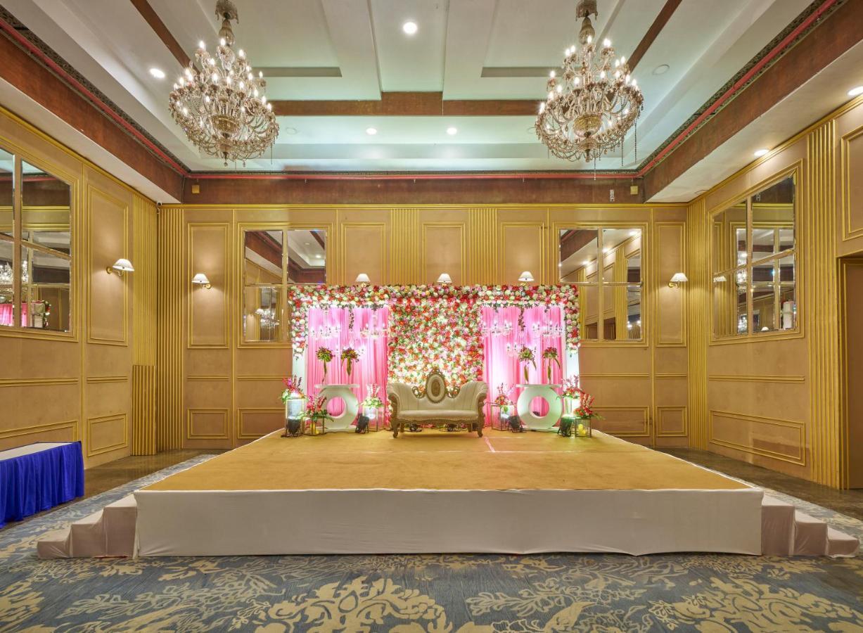 Hotel Hindusthan International, بوهفانيشفار المظهر الخارجي الصورة