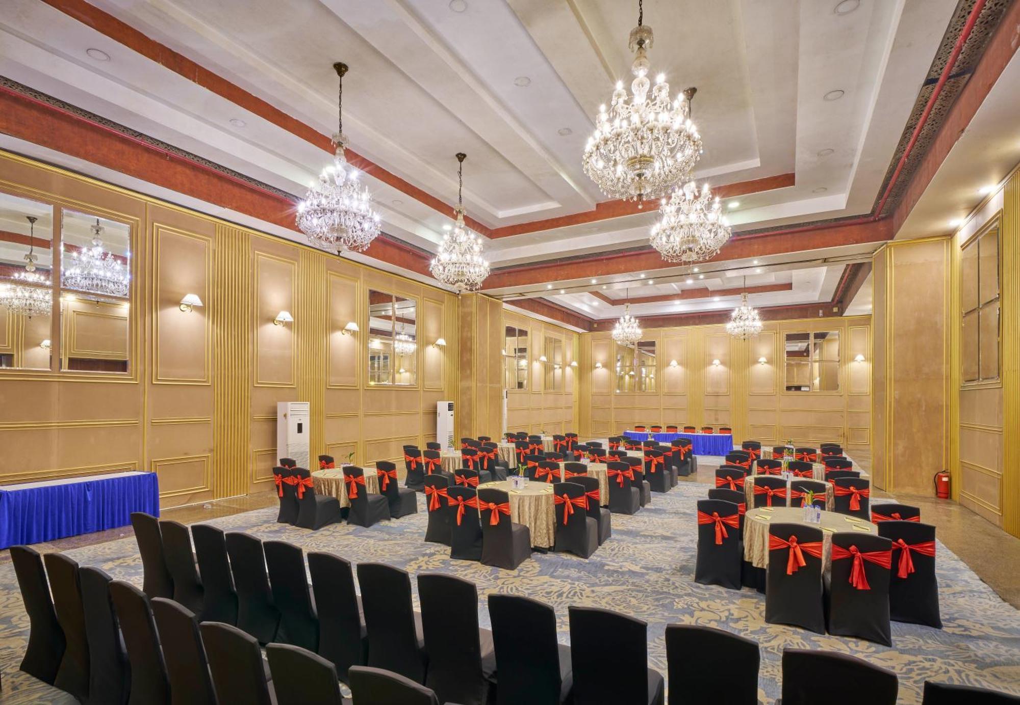 Hotel Hindusthan International, بوهفانيشفار المظهر الخارجي الصورة