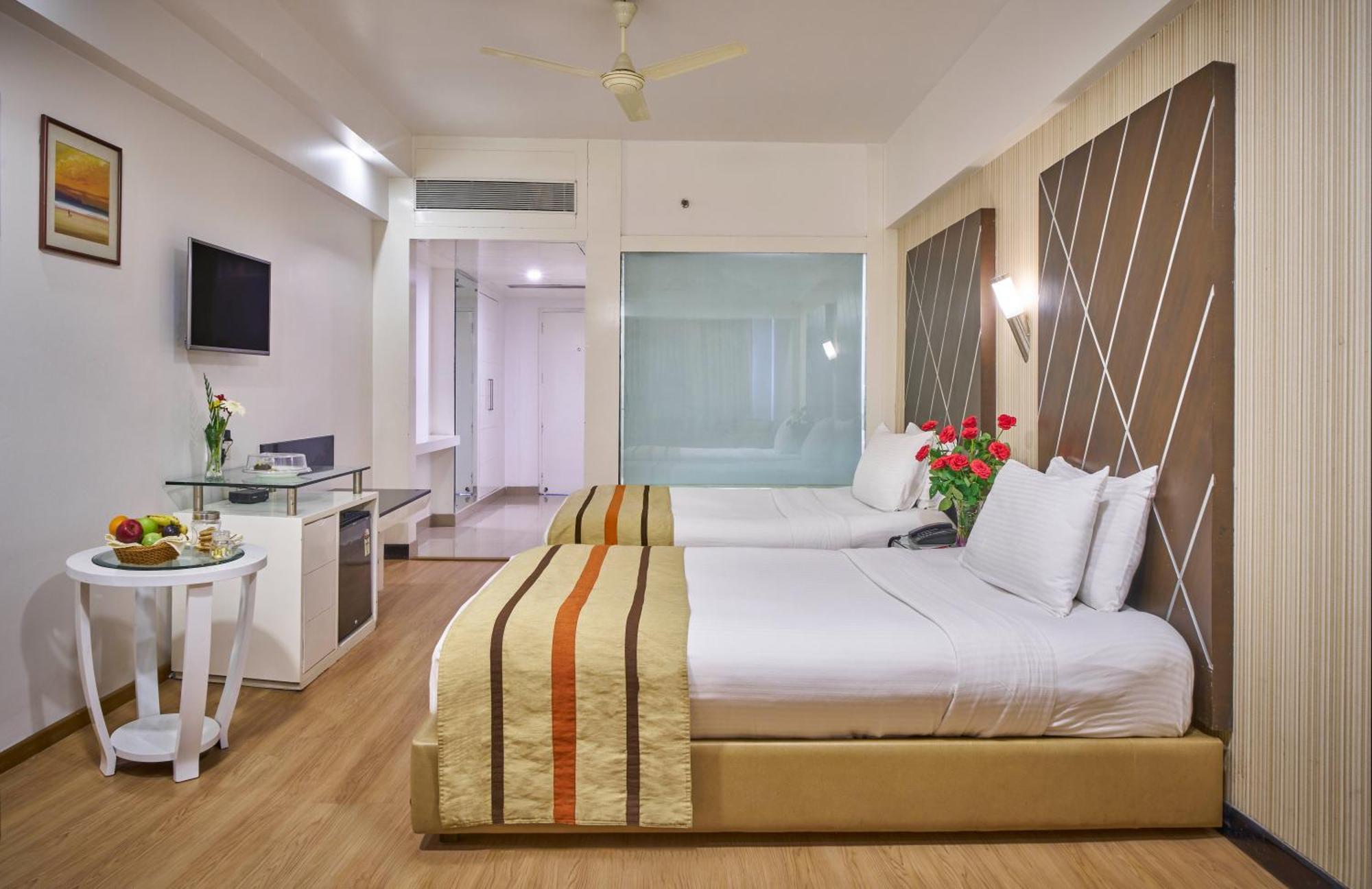 Hotel Hindusthan International, بوهفانيشفار المظهر الخارجي الصورة