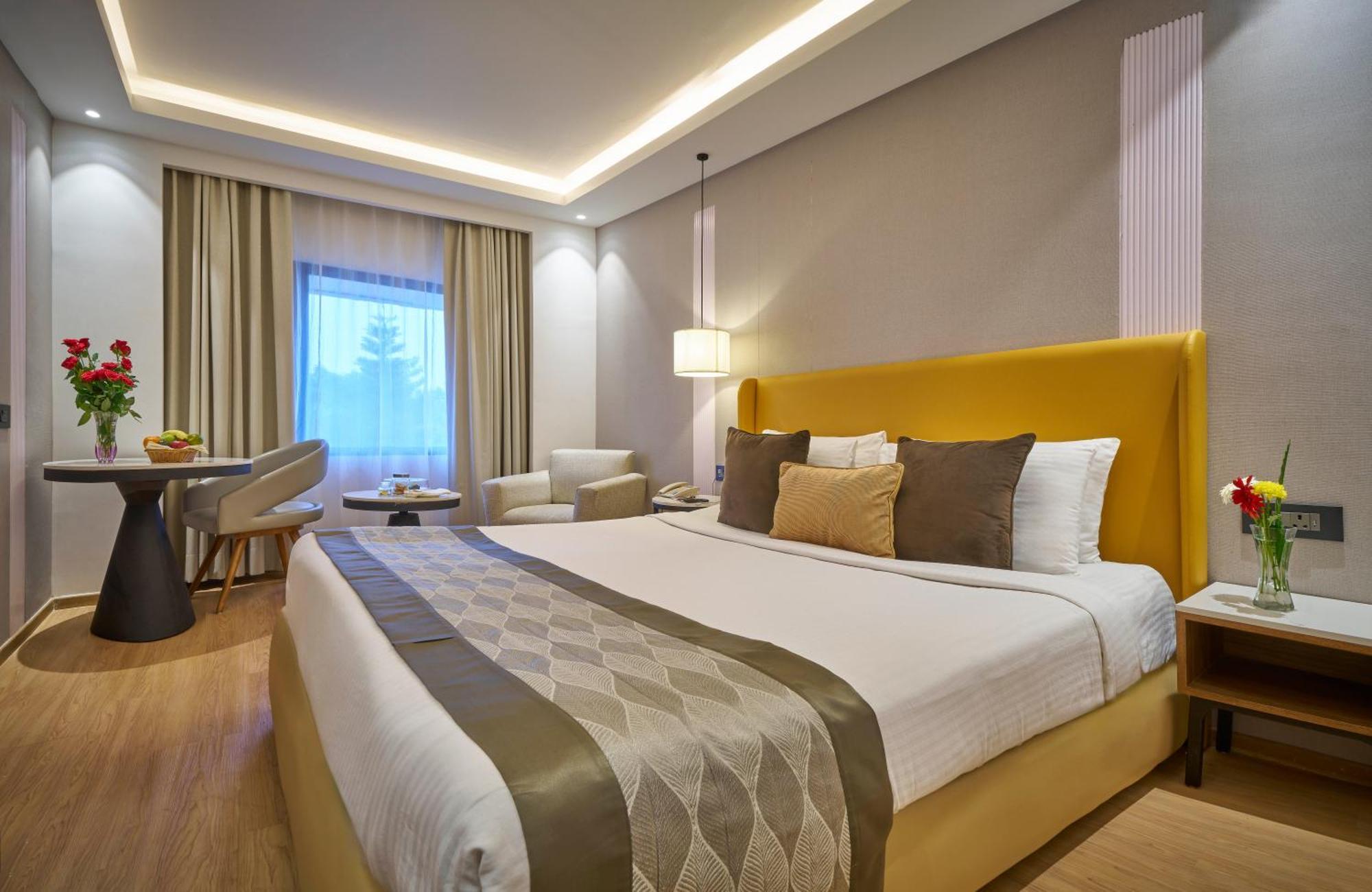 Hotel Hindusthan International, بوهفانيشفار المظهر الخارجي الصورة