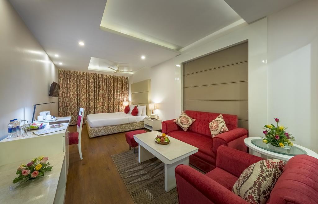 Hotel Hindusthan International, بوهفانيشفار المظهر الخارجي الصورة