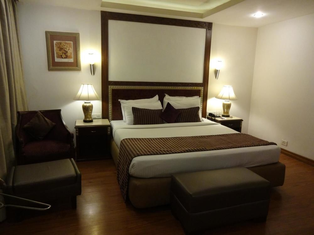 Hotel Hindusthan International, بوهفانيشفار المظهر الخارجي الصورة