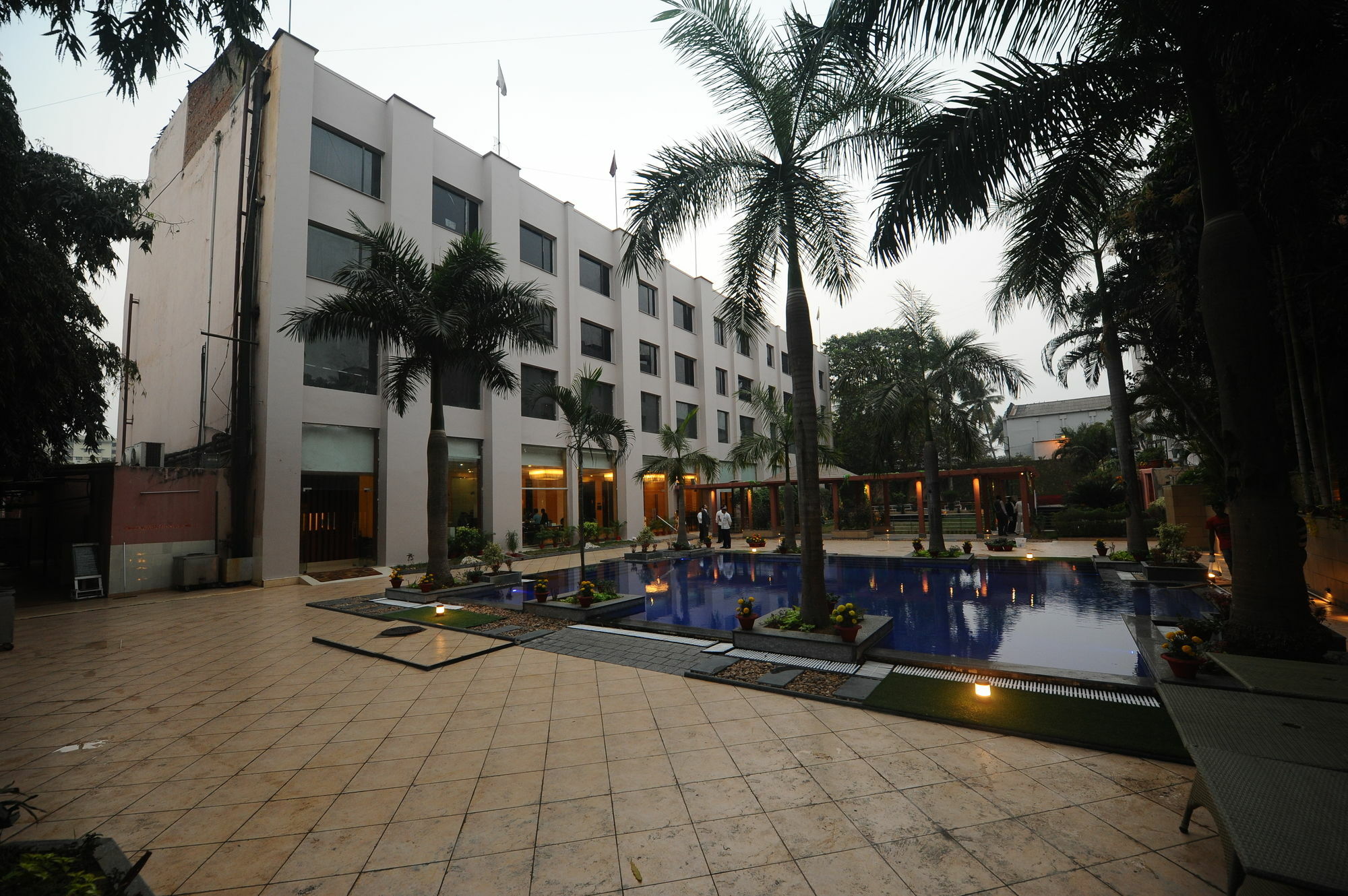 Hotel Hindusthan International, بوهفانيشفار المظهر الخارجي الصورة