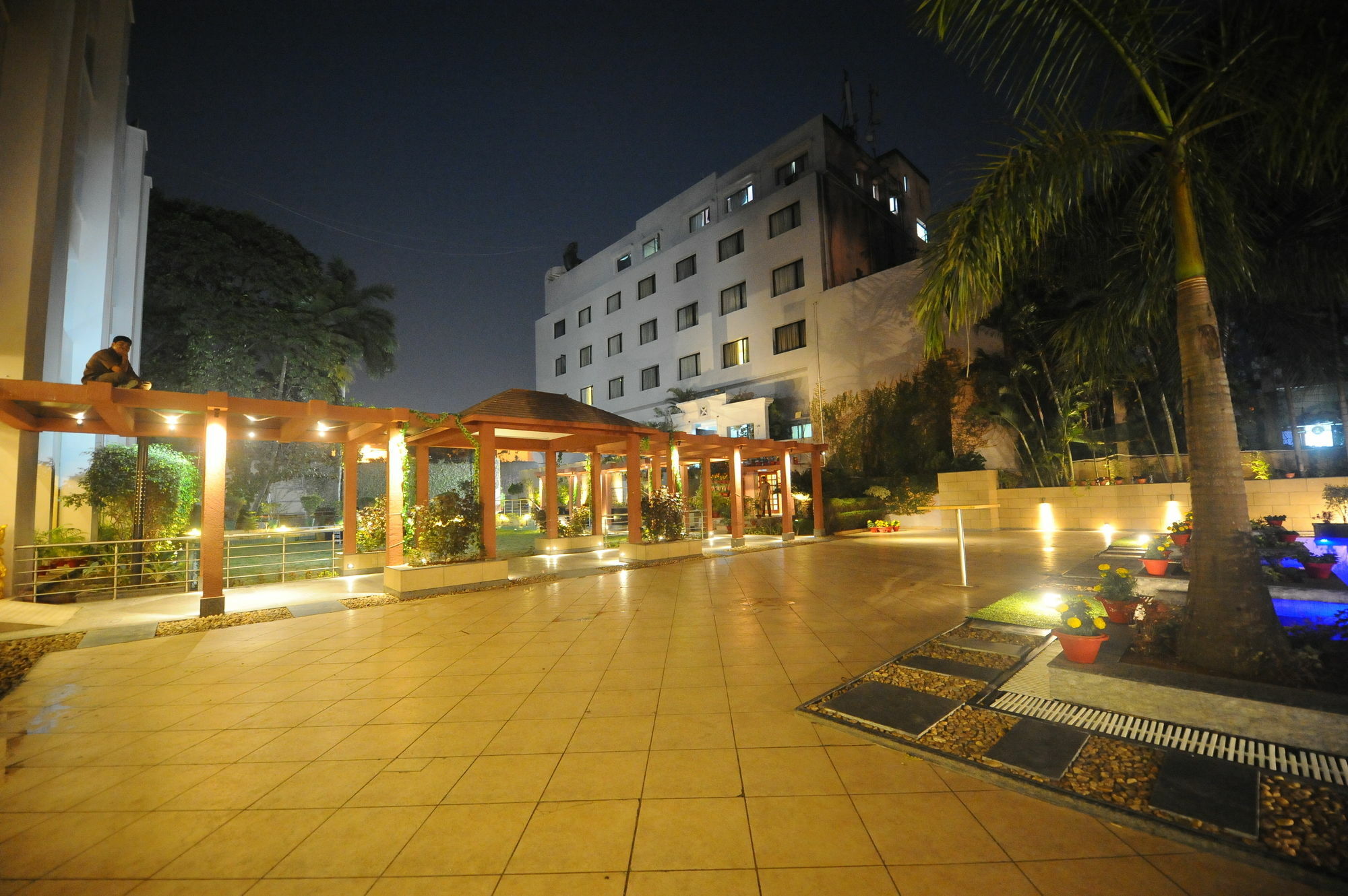 Hotel Hindusthan International, بوهفانيشفار المظهر الخارجي الصورة